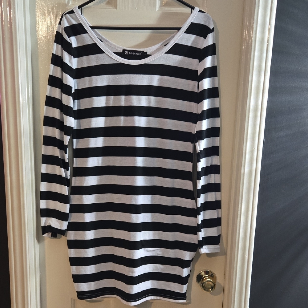 Allegra K Black and White Striped Top